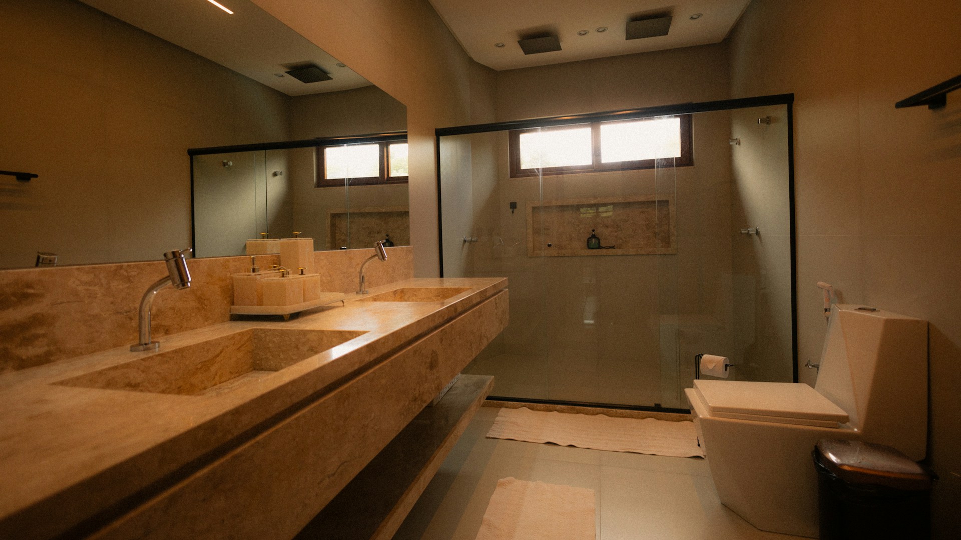 32 Earth Tone Bathroom Designs That Will Turn Your Space Into a Warm