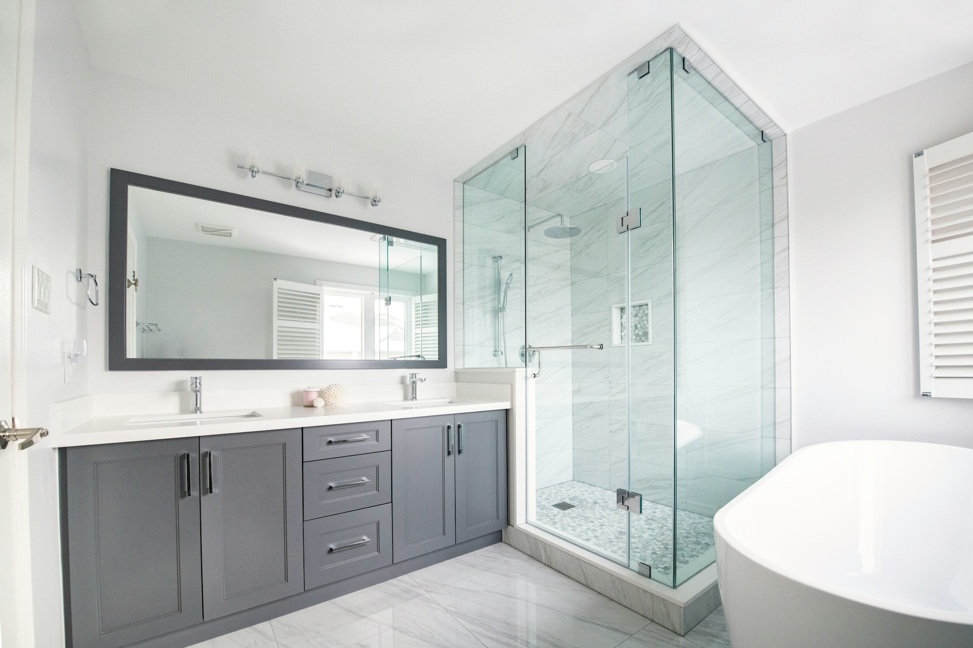 My Personal Bathroom Styling Method